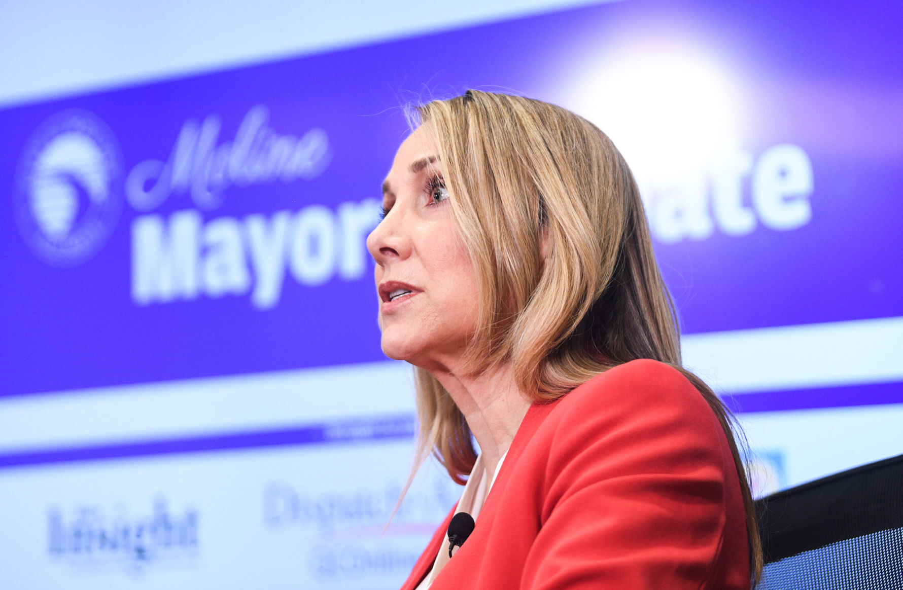 030521-qc-nws-molinedebate-007